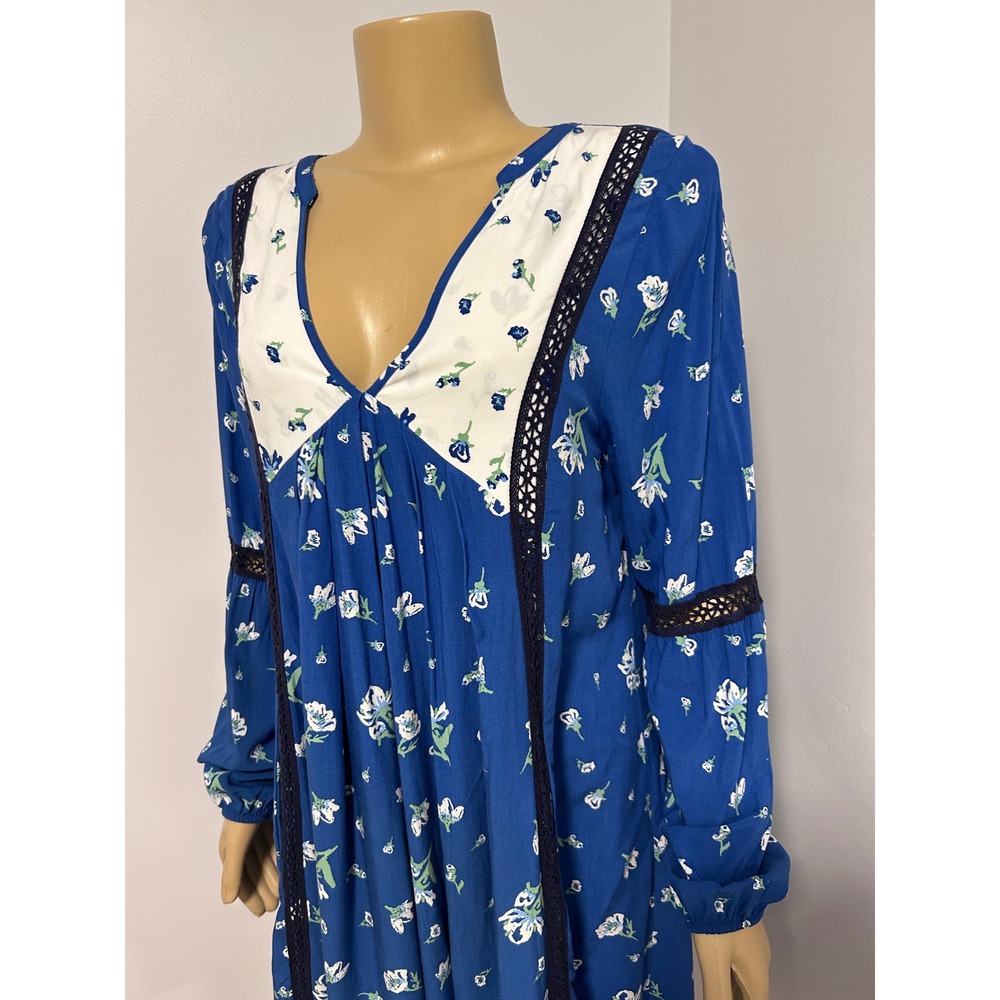 Matilda Jane Blue Floral Crochet Trim Boho Shift Dress Womens Medium Pockets - Picture 2 of 8